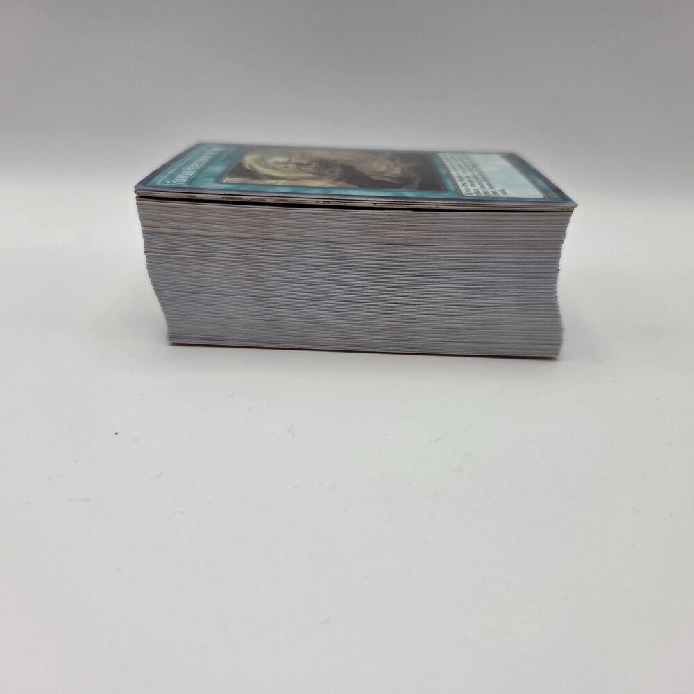 Yugioh Random 100 cards at least 5 foils